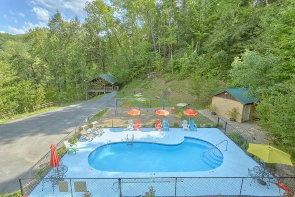 Mountain View 5 Bdrm Gatlinburg Cabin Near Downtown Arts Exterior photo