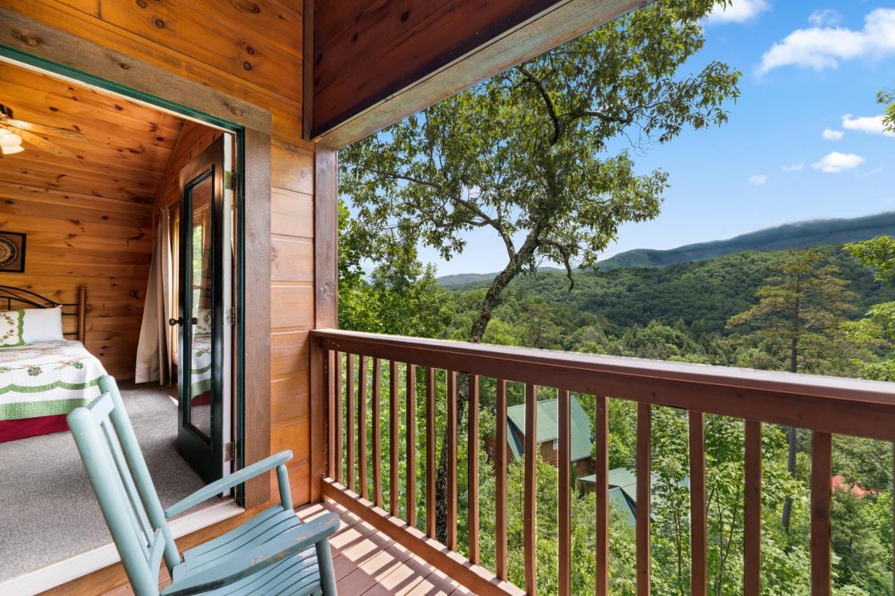 Mountain View 5 Bdrm Gatlinburg Cabin Near Downtown Arts Exterior photo