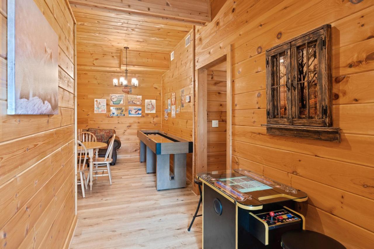 Mountain View 5 Bdrm Gatlinburg Cabin Near Downtown Arts Exterior photo